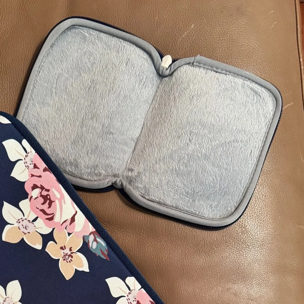 Zippered Laptop Transport Case with Accessory Bag